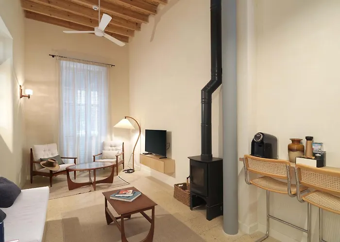 Timeless Gem In Old Дом отдыха Никосия